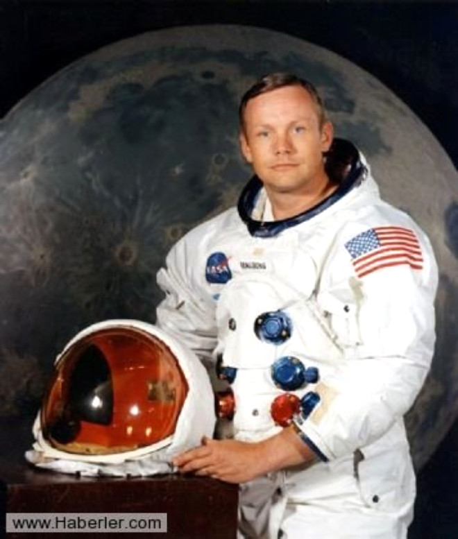 Neil Armstrong 25 Austos 2012