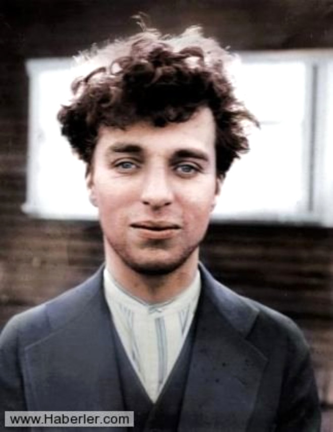 ngiliz oyuncu, ynetmen ve yazar Charlie Chaplin, 27 yanda. Yl ise 1916.
