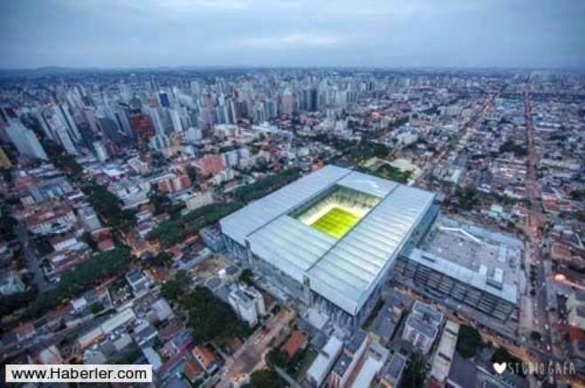 

Arena da Baixada/ Brezilya



 
