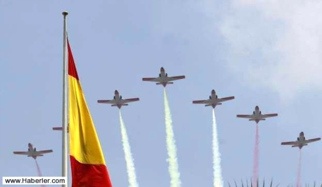 28. SPANYA Savunma Btesi: 11.60 milyar dolar Askerlie Uygun Kii Says: 18,720,867 Tank Says: 415 Uak Says: 531 Deniz Kuvvetleri: 46
