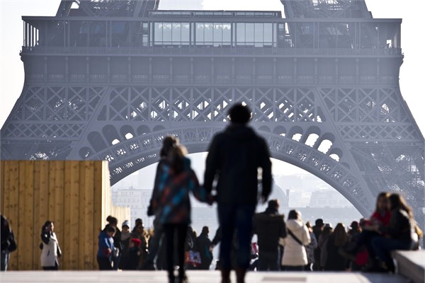 2- Paris
