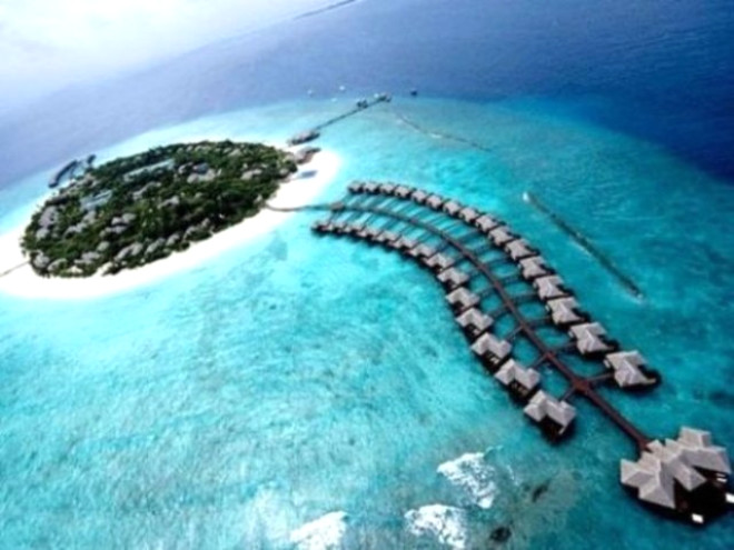 Sularn altnda kalmas en olas lke - Maldivler Kresel snma sonucunda sularn ykselmesi sebebiyle en ok korkuya kaplmas gereken lke hi phesiz ki Maldivler.
