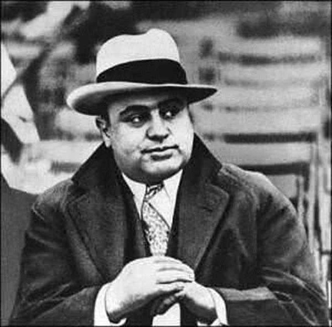 talyan asll Amerikal mafya lideri Al Capone