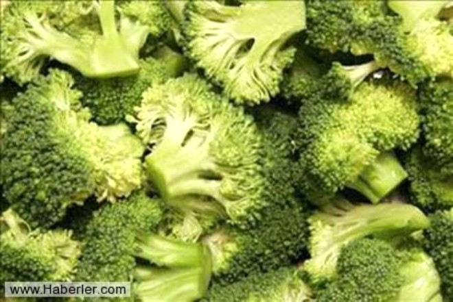 Brokoli, idrar yollar ve idrar torbas, kaln barsak ve meme kanserleri ile mcadelede etkili ayn zamanda bu kanserlere kar da koruyucu.
