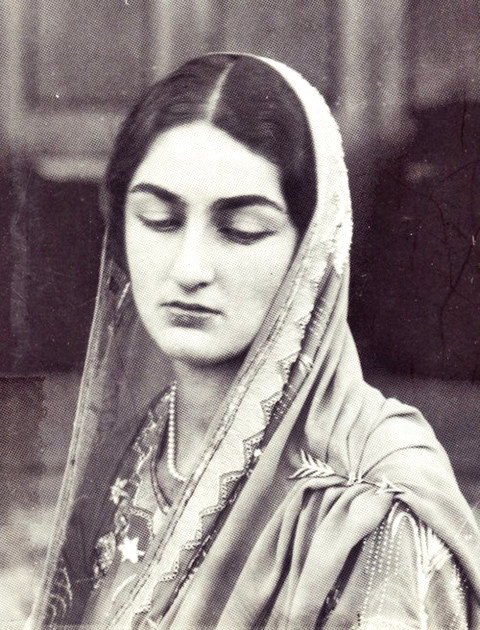 
1939 - D�rr��ehvar Sultan; Son Osmanl� Halifesi Abd�lmecit Efendi