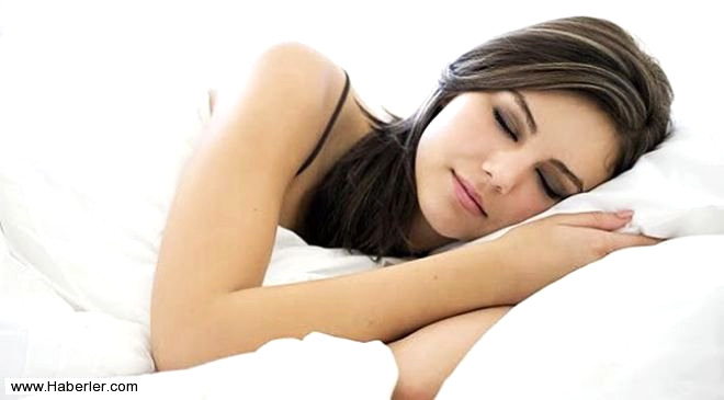 Uyumadan hemen nce ya da ge saatte yediiniz ar yiyecekler kabuslar grmenize neden olabilir. Ya da ok a olduunuzda uykuya dalmakta zorluk ekebilirsiniz. Uyumadan hemen nce yemek yememeye dikkat edin! Yemek dzeni uykuda nemli.
