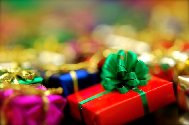 Seyahate ktnz ya da kmak zeresiniz. Einize veya arkadalarnza ise gittiiniz lkeden gzel bir hediye almak istiyorsunuz. te lkeden lkeye alabileceiniz en srad hediyeler... (Kaynak: Business Insider)
