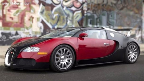 2012 Bugatti Veyron 16.4 Super Sport<br />
"300", koduyla d�nyada �retilen 300. Veyron ve sadece 30 tane bulunan �st� a��k Super Sport