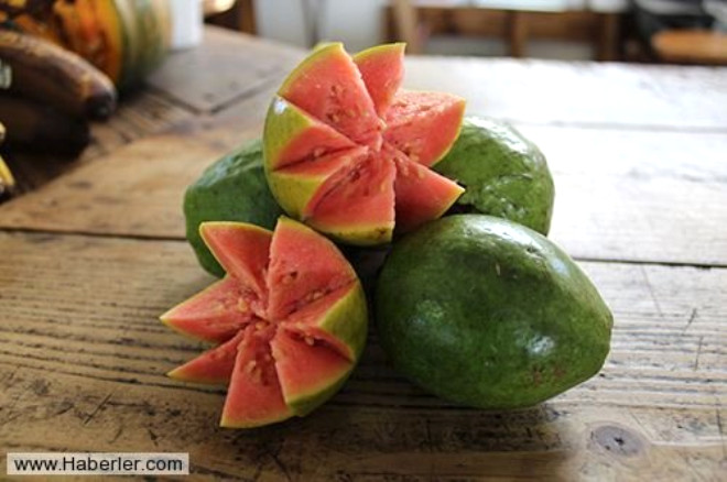 Guava Nerede Yetiir?  /
Guava bereketli bir ekilde Hint, in, Meksika ve Gney Amerika