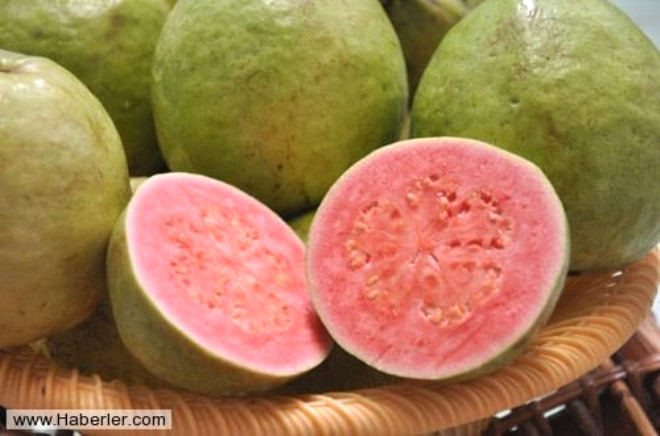  Olgunlamam guava hemen yenebilir ya da tatl olarak ve salataya dilimlenebilir.
 
