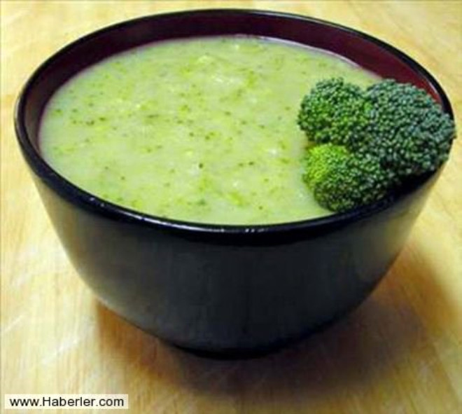 Brokoli orbas: Besin olarak en yararl sebzelerden biri olan brokolinin faydalar;* Brokoli ierdii maddeler asndan insan sal zerinde ok faydaldr. Vitamin deerleri asndan; A, E ve C vitaminlerini iermektedir. erdii flavonoidler bakmndan baklk sistemimizi glendiren bir zellie sahiptir.
