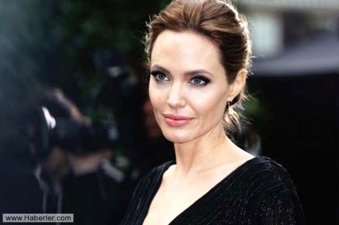 
 

Angelina Jolie

 

