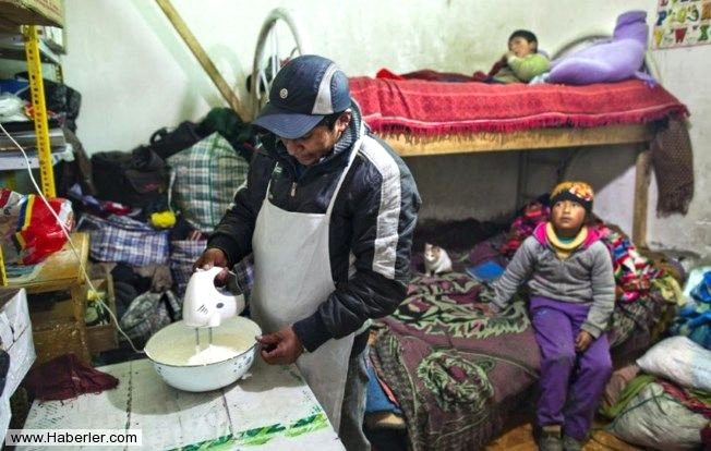 �rne�in, irtifadaki her 1000 metrelik art��, mor�tesi insanlar �zerinde en �nemli etkisi havadaki oksijen miktar�n�n azalmas� nedeniyle dokulara yeterli miktarda oksijen ula�amamas�.

