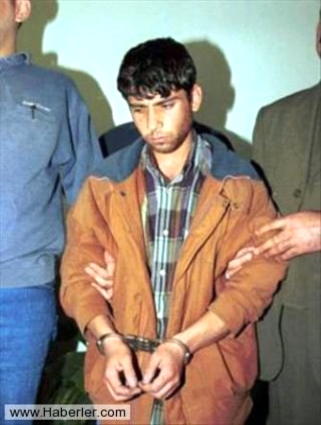 NSAN AVCISI: lk cinayetini 22 yandayken kardeini boarak gerekletirdi. Mart 1998-ubat 2001 yllar arasnda Kayseri