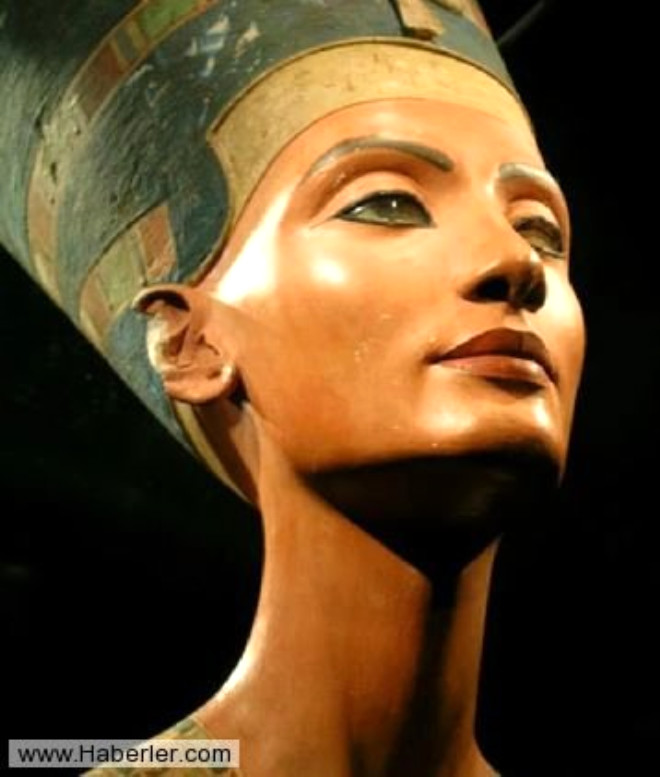 Nefertiti - Msr Kraliesi, M 14. yzyl
Msr Firavunu Akhenaton