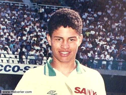 Alex De Souza
