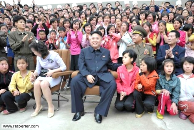 13 YAINDAK KIZLAR ALINIYOR / Kippumjo olarak anlan blkte Kuzey Kore 