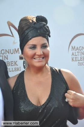 Sibel Can
