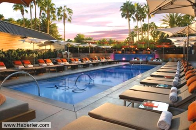 4- Bare Pool Lounge, Las Vegas 