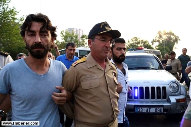 

Mersin Garnizon ve Akdeniz B�lge Komutan� Tu�amiral Nejat Atilla Demirhan, g�zalt�na al�nd�.

 



 
