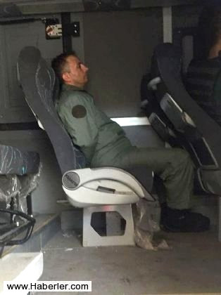 

Skorsky helikopteri kullanan Kara Pilot Albay Murat Da�l� g�zalt�na al�nd�.

 



 
