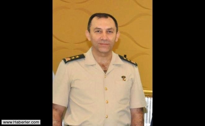 

Bal�kesir Garnizon Komutan� T�mgeneral Mehmet Aky�rek g�zalt�na al�nd�.

 



 
