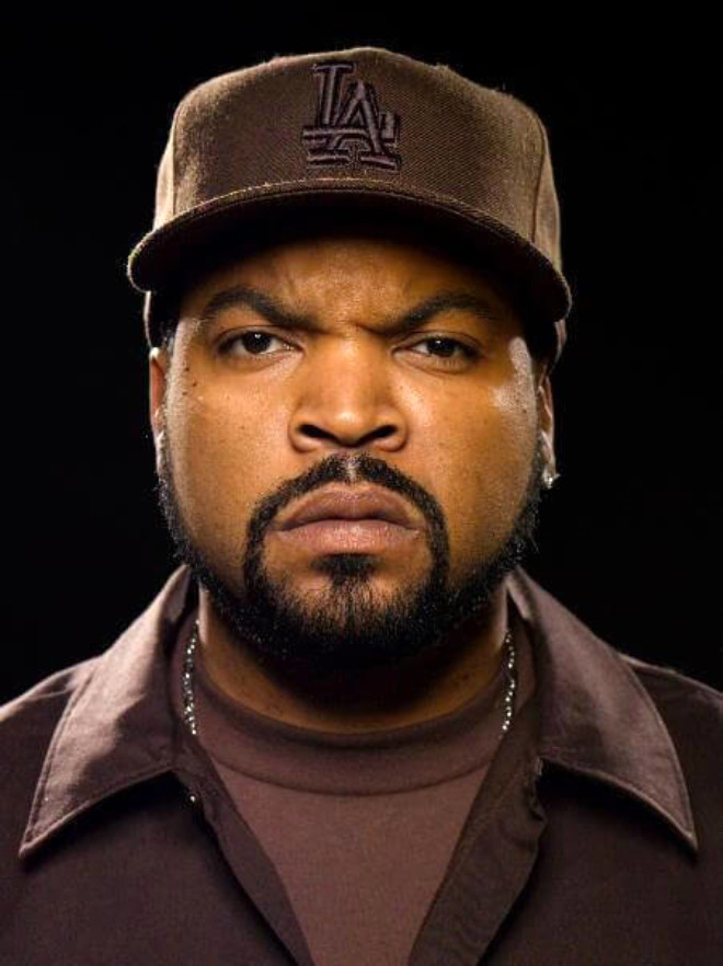 nl rap arkcs ve oyuncu Ice Cube, Mslman inana sahip. Ancak zel hayatn biraz rahat yayor.
