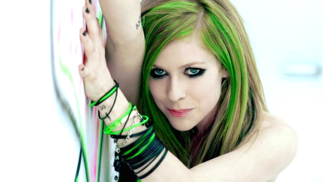  

Avril Lavigne, koalalara bayld iin Avustralya en sevdii lke
