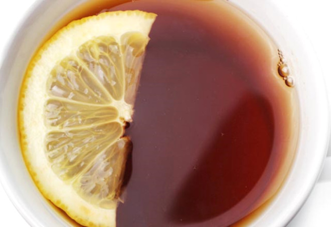 Demliinize veya bardanza bir dilim limon atabilirsiniz. Limonun antioksidan zellii ay daha salkl bir hale getirecektir.
