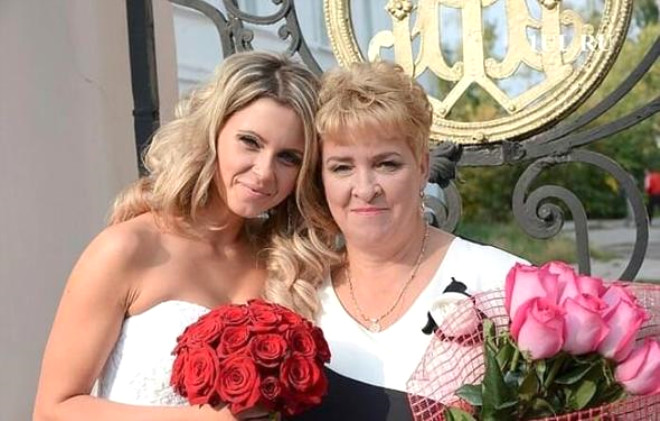 27 yandaki Ekaterina Fedyaeva, yumurtalk kisti nedeniyle bir operasyon geirmesi gerekiyordu.