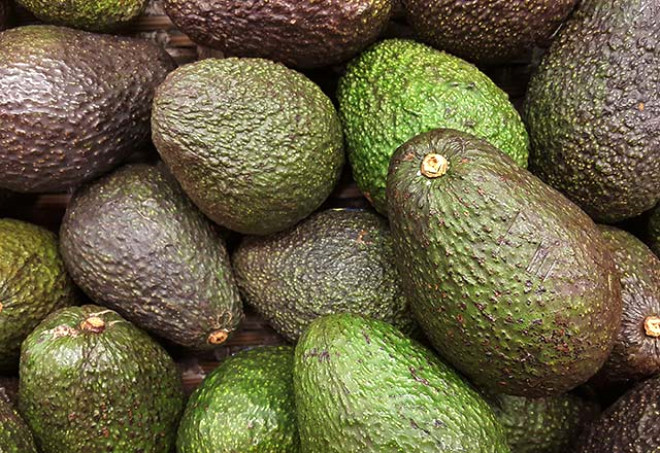 

Aztek dilinde aataki durularndan esinlenilerek testis ismi verilen avokado, ismi gibi cinsel gc konusunda da etkili. Avokado testesteron iin en nemli eylerden birisi olan B6 vitaminini bolca ieriyor.