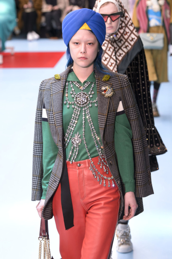 Barts ve boneleri ska koleksiyonlarnda kullanan dnyaca nl giyim markas Gucci ise artmaya devam ediyor. 