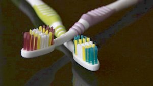 Diş Fırçanızı Karanlık Yerde Tutuyorsanız Dikkat! Tehlike Saçıyor