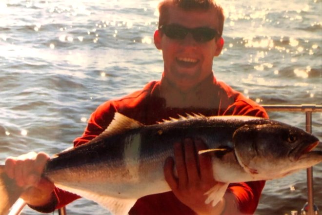 Amerika Florida yaayan 36 Andrew Epp, kpeinin timsah tarafndan paralanarak ldrlmesinden birka saat sonra l bulundu.
