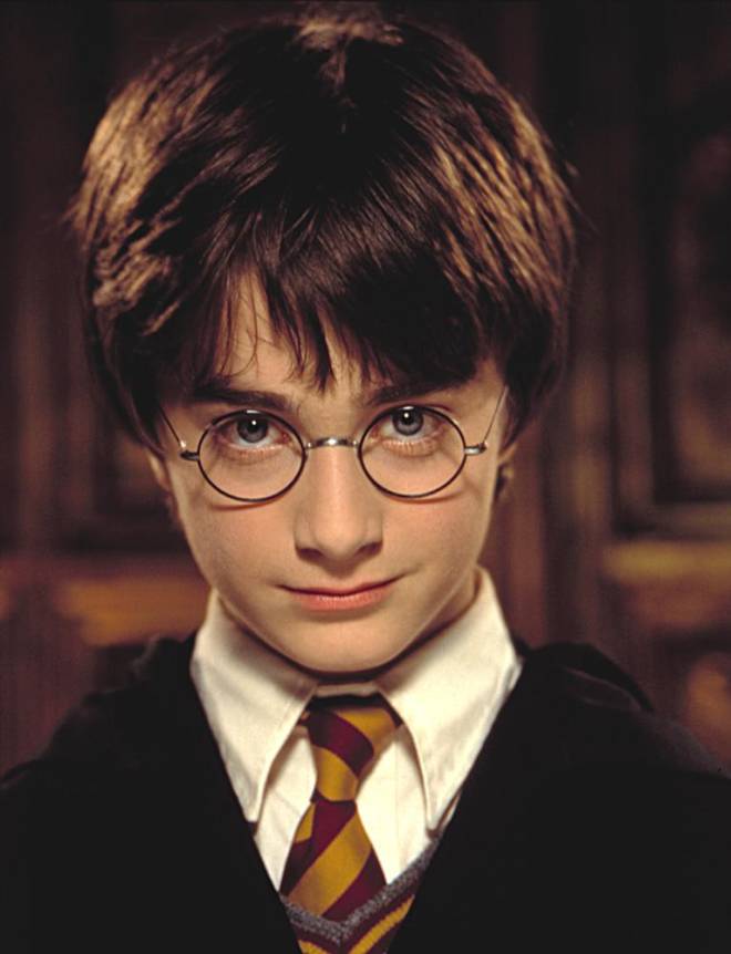 Harry Potter filminde canlandrd Harry rolyle gnllere taht kuran baarl oyuncu Daniel Radcliffe, filmdeki performansn olduka zayf ve tekdze bulduu iin Harry karakterinden nefret ediyor. 