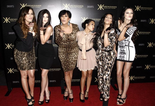 Kris Jenner, skandallaryla medya gndeminden dmeyen Kardashianlar
