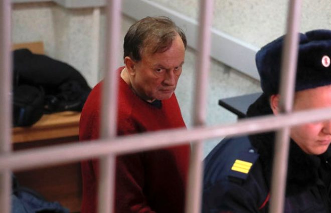 Tutuklu yarglanan Sokolov
