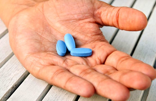 "Kk mavi hap", ereksiyon bozukluu (erektil disfonksiyon, ED) iin en etkili tedavilerden biridir. Kefedilene kadar hakknda nadiren konuulan bu sorun, pek ok erkei etkileyebiliyor. (rnein, 50