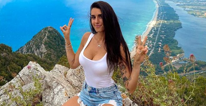 talyan eski basketbol oyuncusu ve model Valentina Vignali, yaad bir olay sonras kendisinin gizli fotoraflarn eken bir kaptan ifa etti.