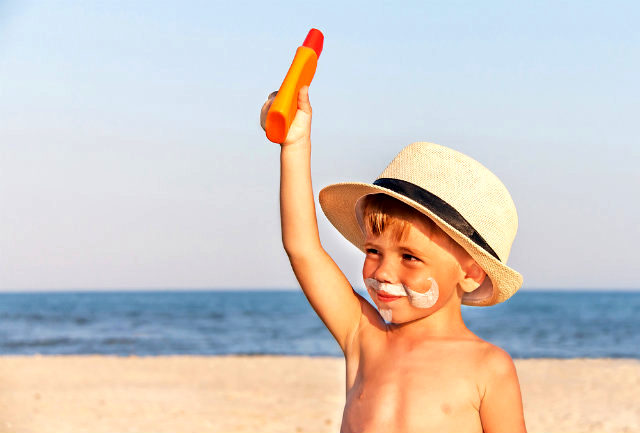 Çocuklar için güneş kremi seçimi nasıl yapılır?